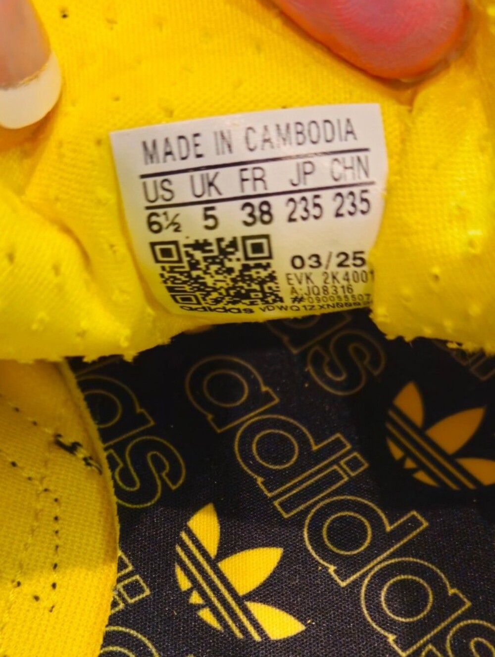 adidas SL 72 OG Yellow Core Black Sneakers Women’s 6.5 NWT JQ8316 - Picture 4 of 8
